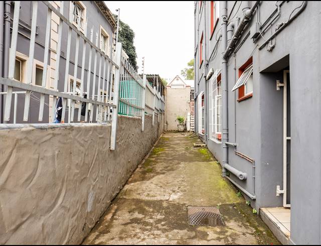 24 BEDROOM APARTMENT BLOCK FOR SALE IN MUSGRAVE